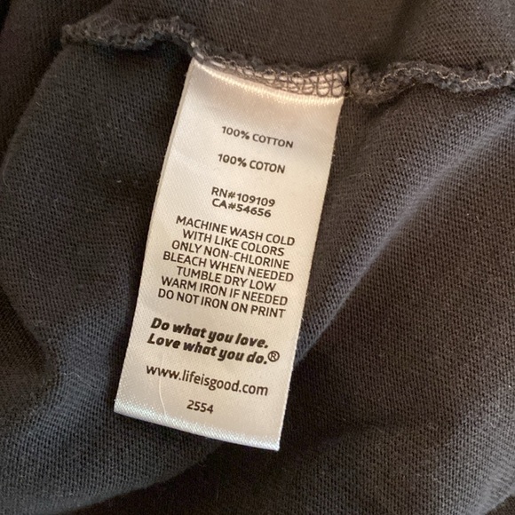 Life Is Good black long sleeve T with daisies. Size M. 100% Cotton. - Picture 6 of 6